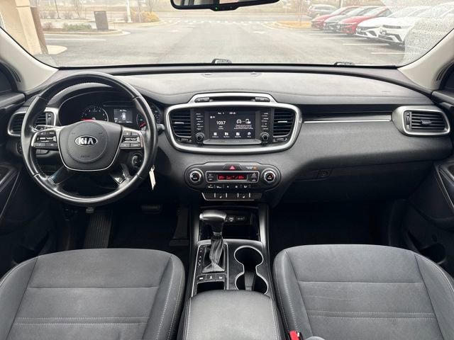 Used 2019 Kia Sorento LX w/ LX Convenience Package image 12