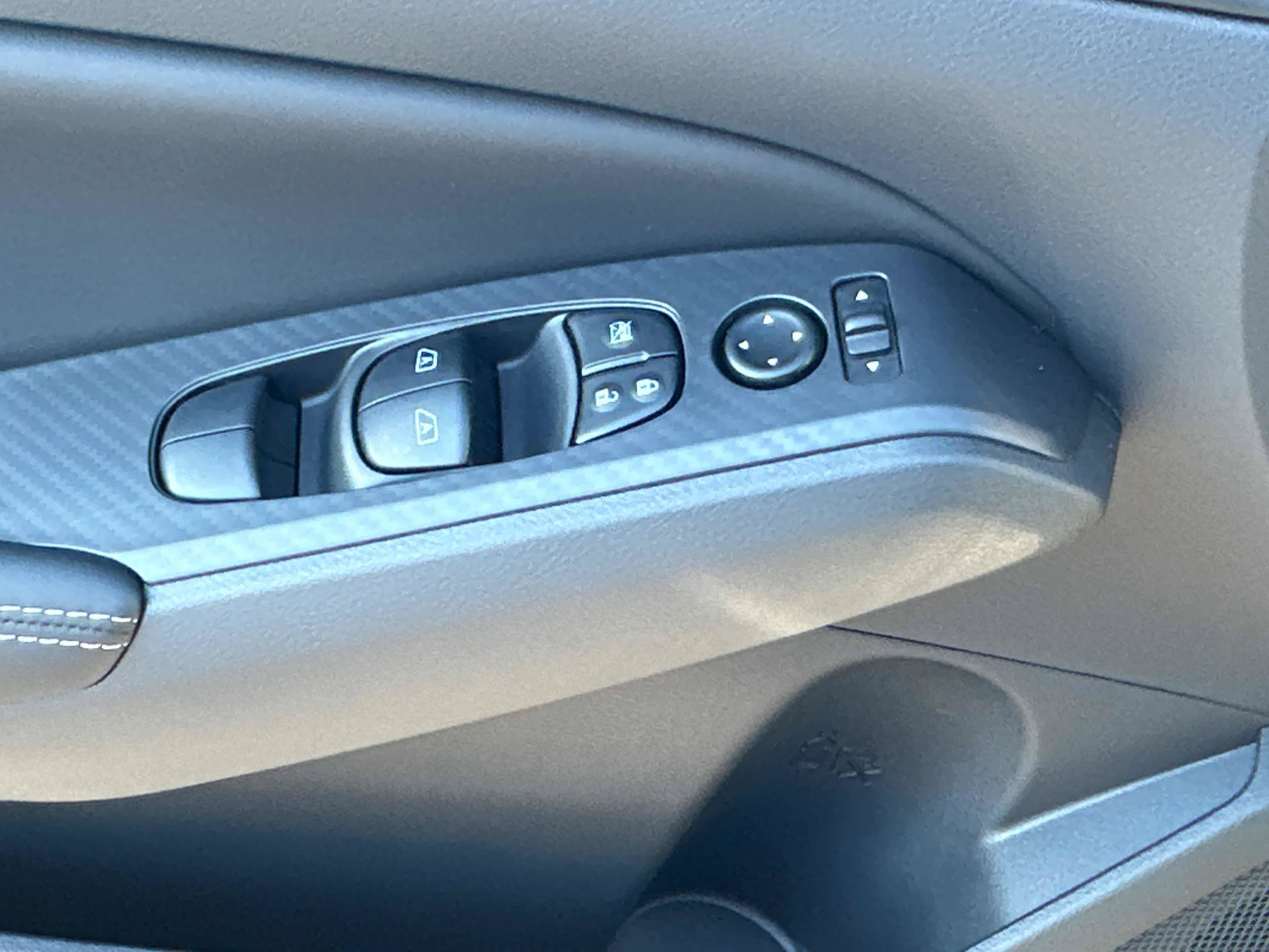New 2026 Nissan Altima 2.5 SV AWD/4WD image 18