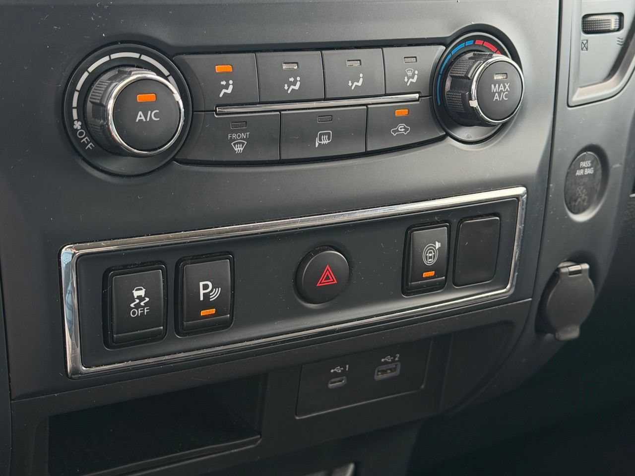 Certified 2022 Nissan Titan SV RWD image 23