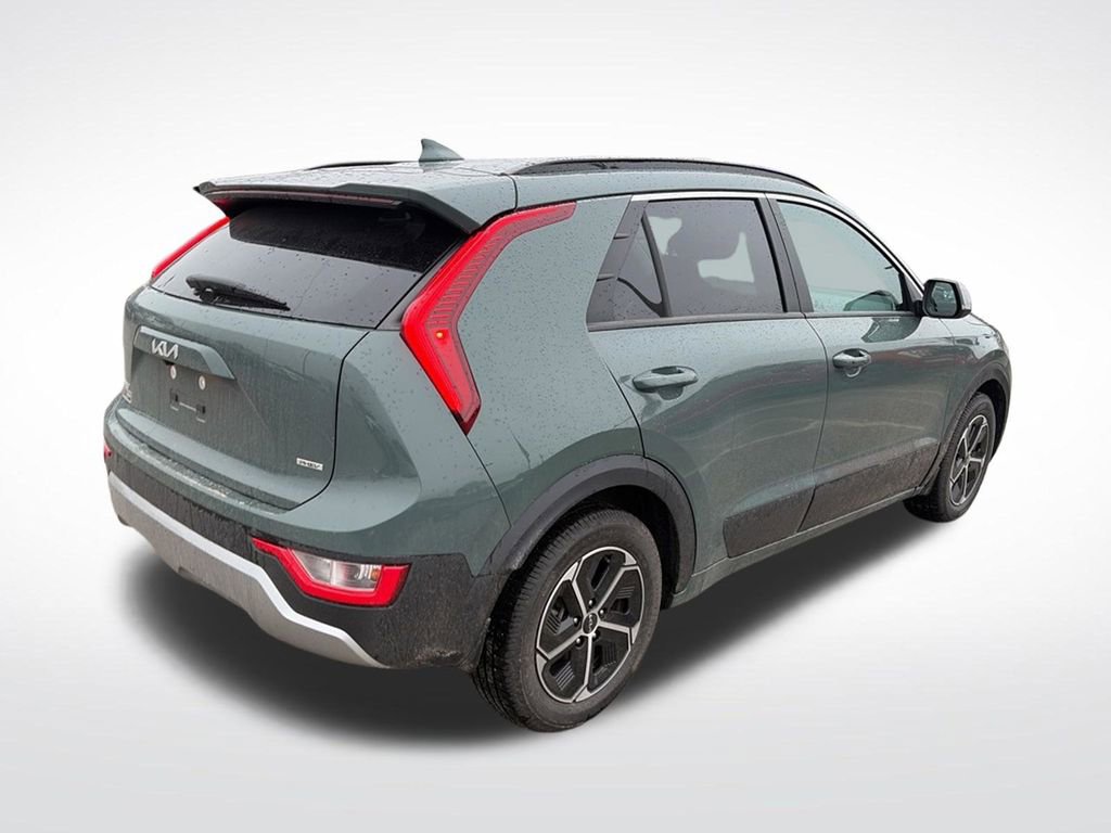 Used 2023 Kia Niro EX w/ EX Cold Weather Package FWD image 8