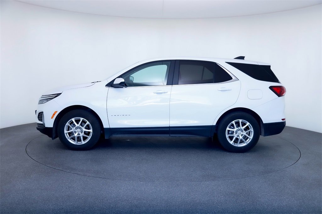 Used 2024 Chevrolet Equinox LT image 2