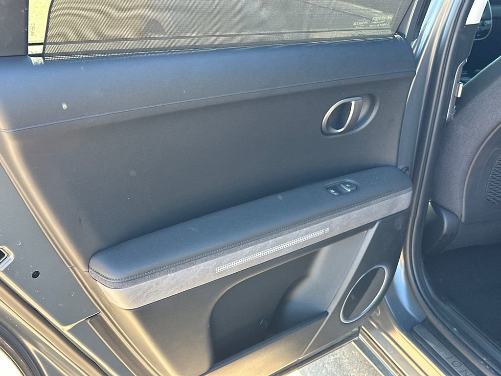 Used 2025 Hyundai Ioniq 5 Limited RWD image 21