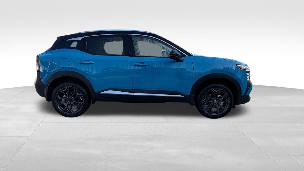New 2026 Nissan Kicks SR FWD image 9