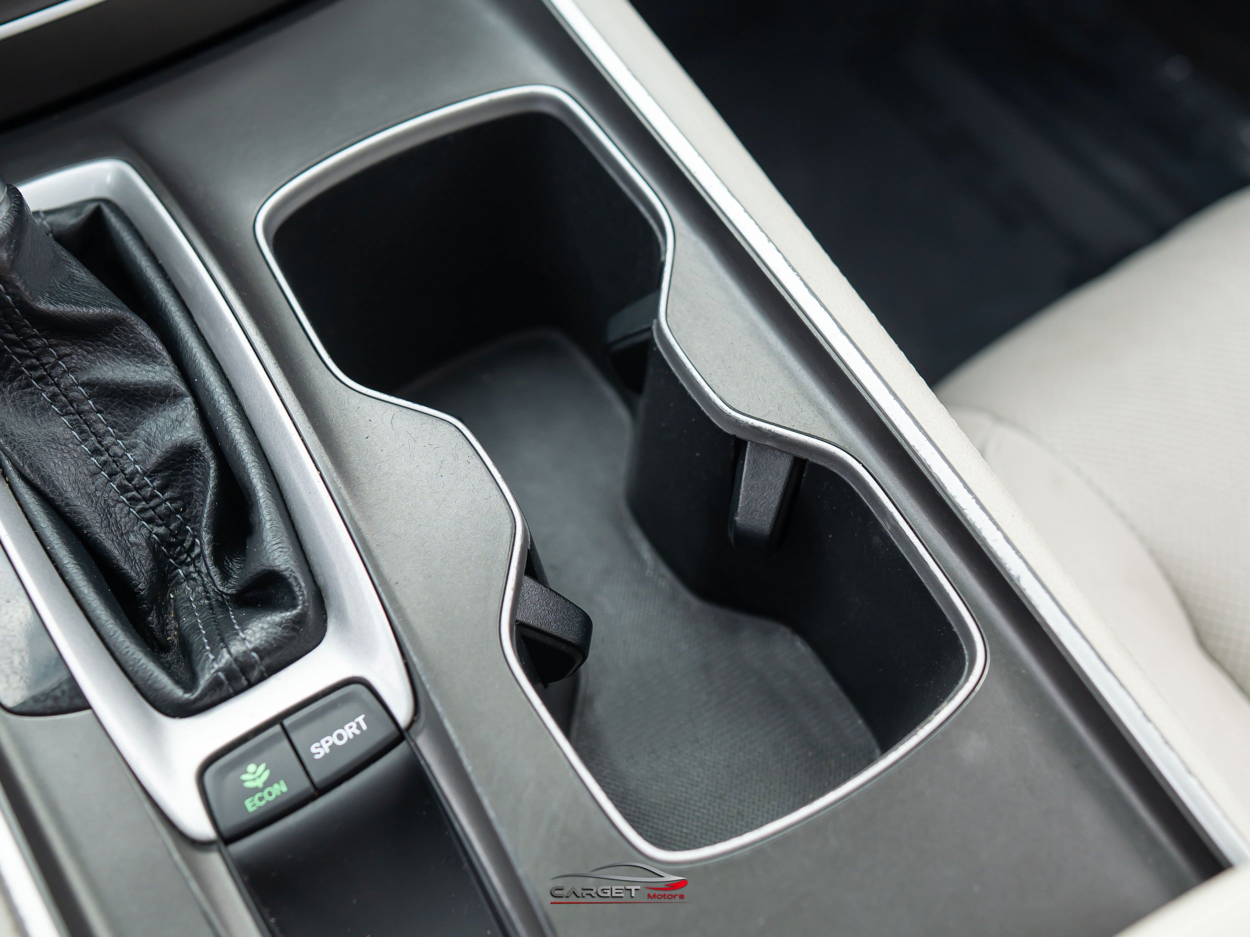 Used 2018 Honda Accord Touring image 35