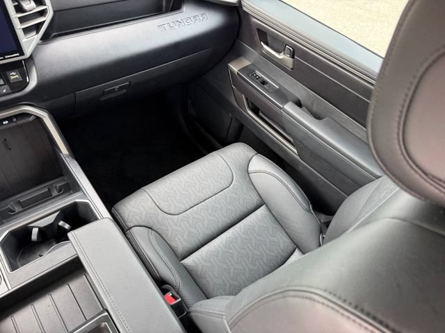 Used 2022 Toyota Tundra SR5 w/ SR5 Premium Package AWD/4WD image 30