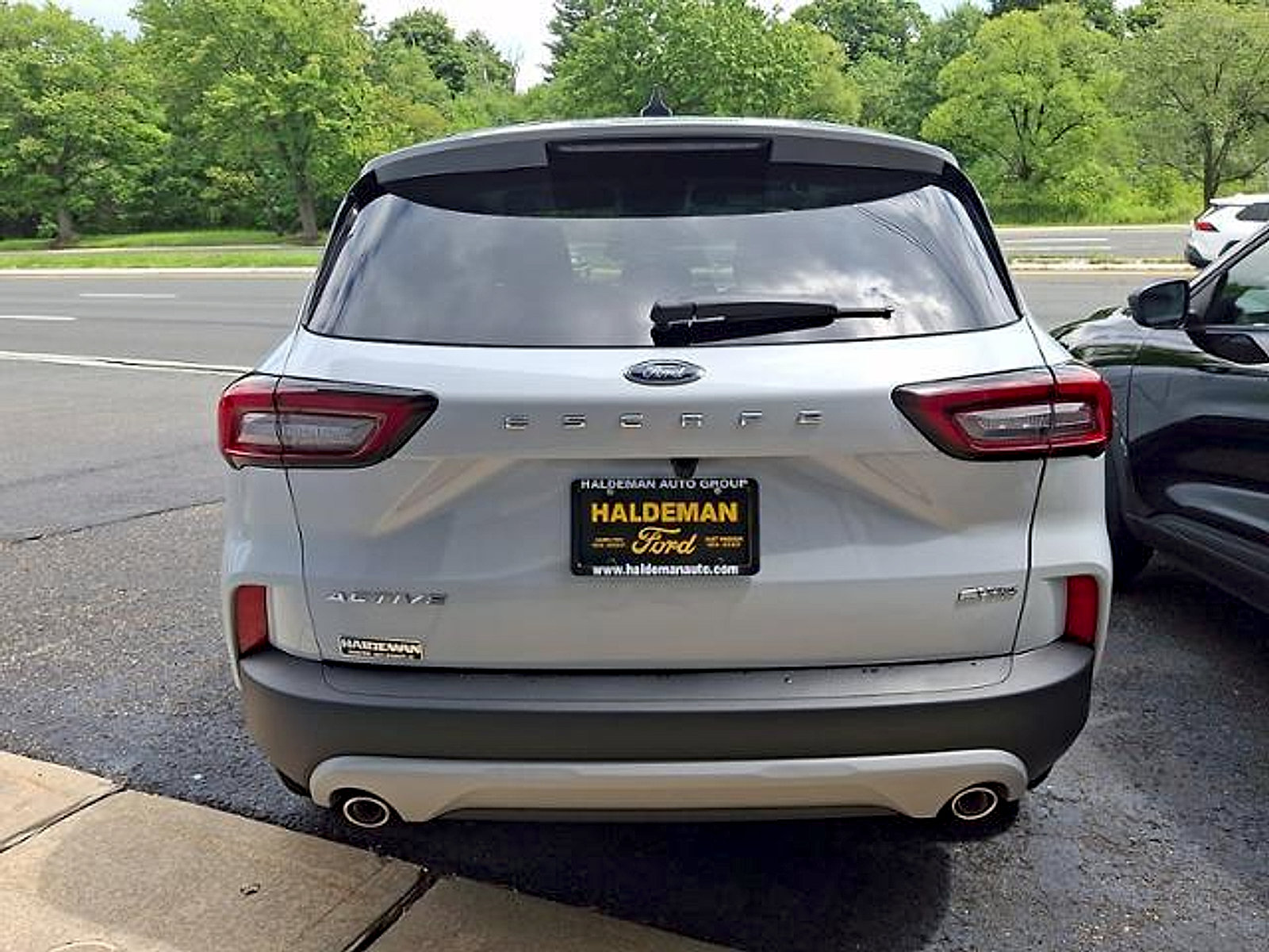 New 2026 Ford Escape Active w/ Cold Weather Package AWD/4WD image 4