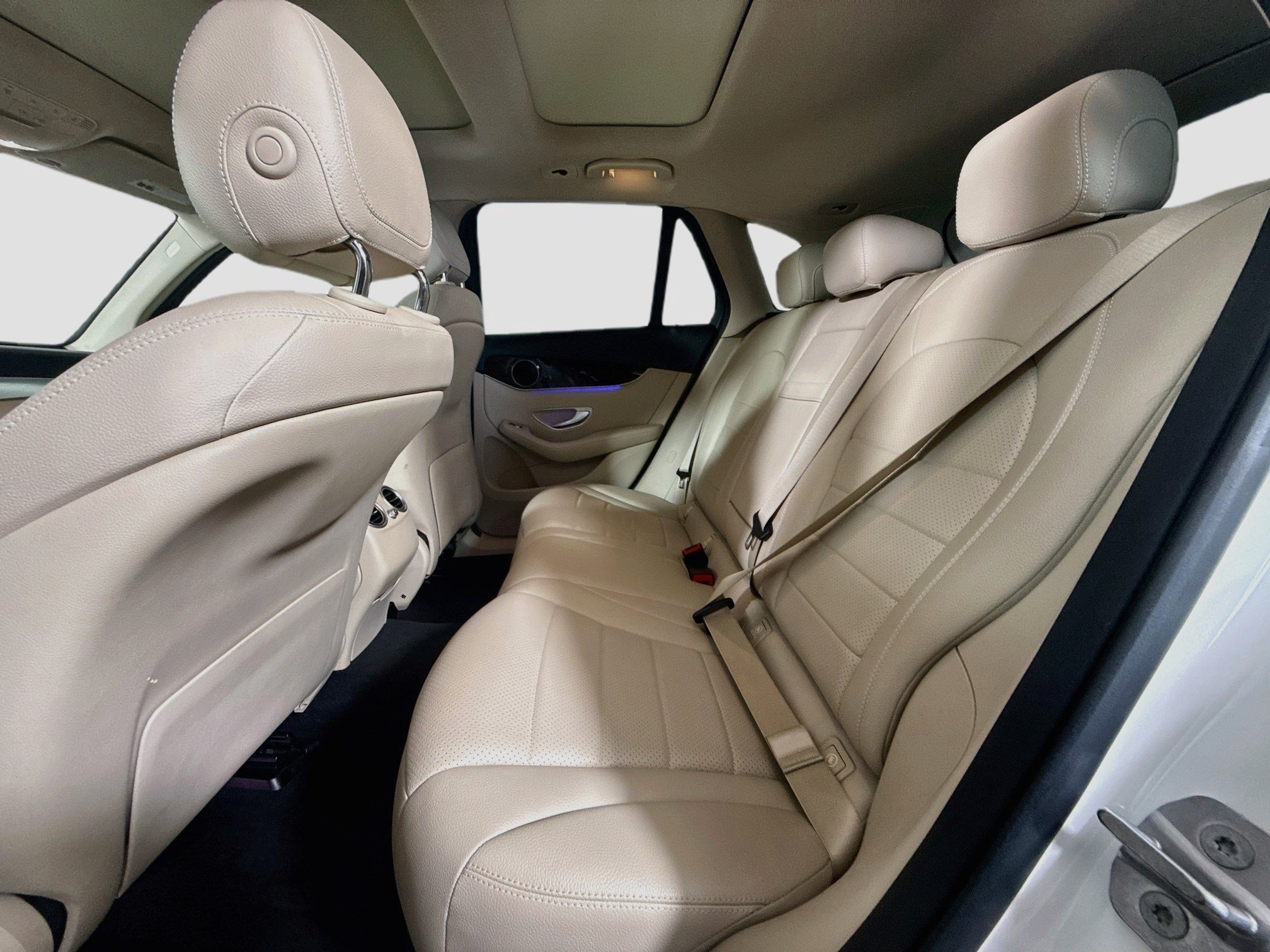Used 2021 Mercedes-Benz GLC 300 image 25