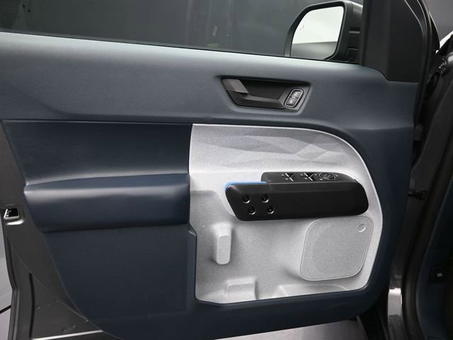 Used 2025 Ford Maverick XLT image 17