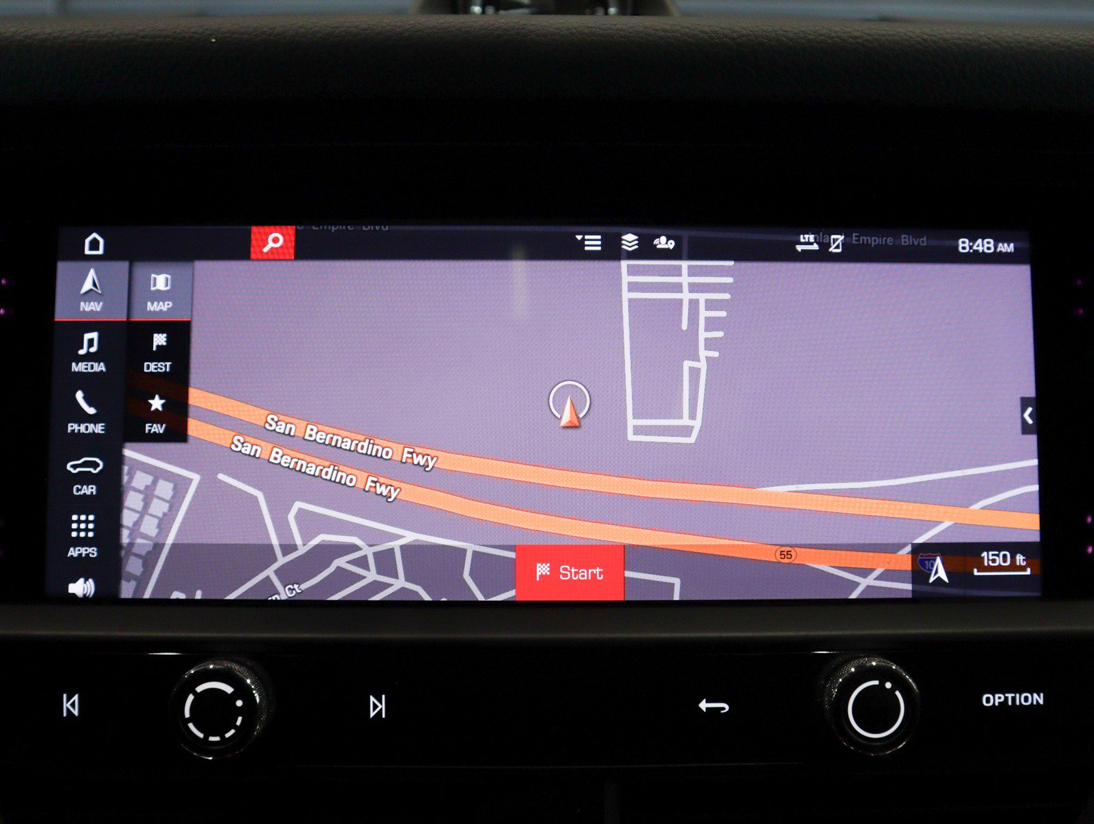 Certified 2022 Porsche Macan image 19