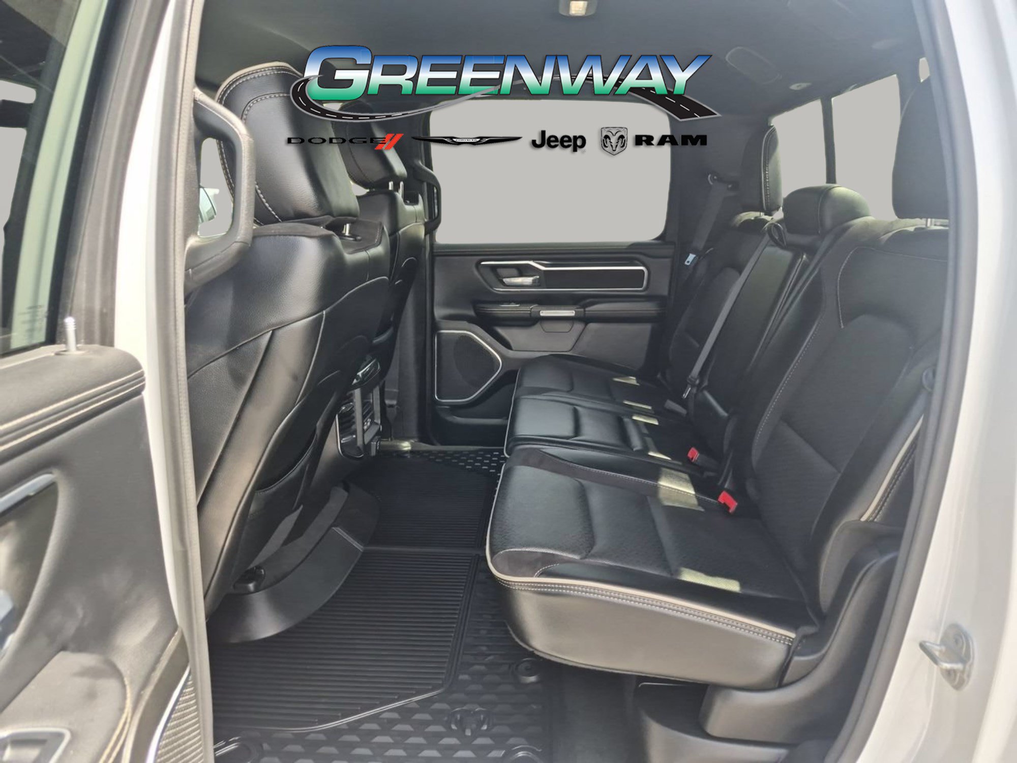 Used 2022 RAM 1500 Laramie w/ Sport Appearance Package AWD/4WD image 12