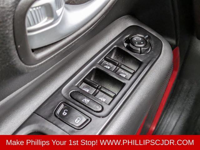 Certified 2023 Jeep Renegade Trailhawk AWD/4WD image 22