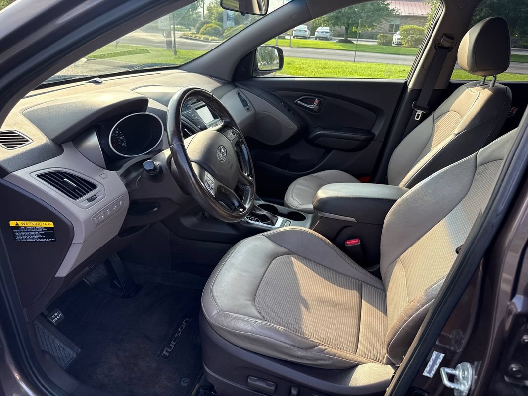 Used 2014 Hyundai Tucson SE AWD/4WD image 10
