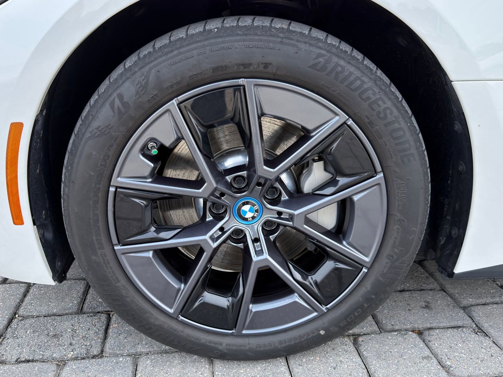 Used 2023 BMW i4 eDrive40 w/ Premium Package image 13