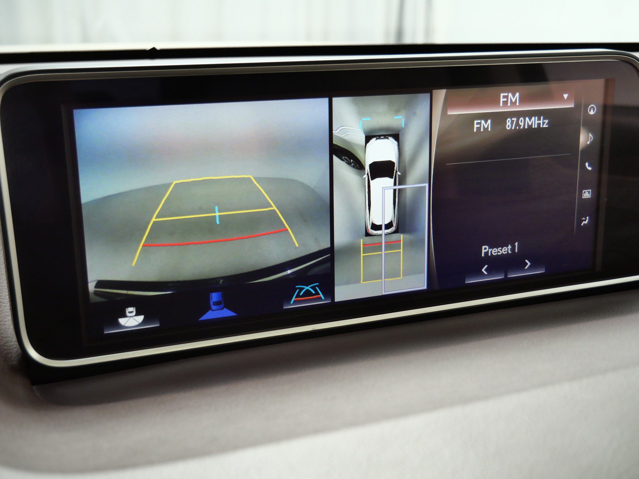 Used 2019 Lexus RX 350 AWD w/ Navigation Package image 28