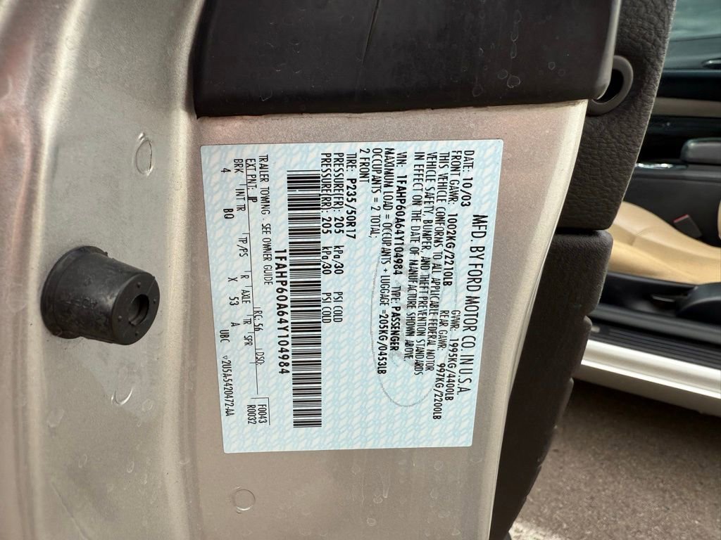 Used 2004 Ford Thunderbird image 28