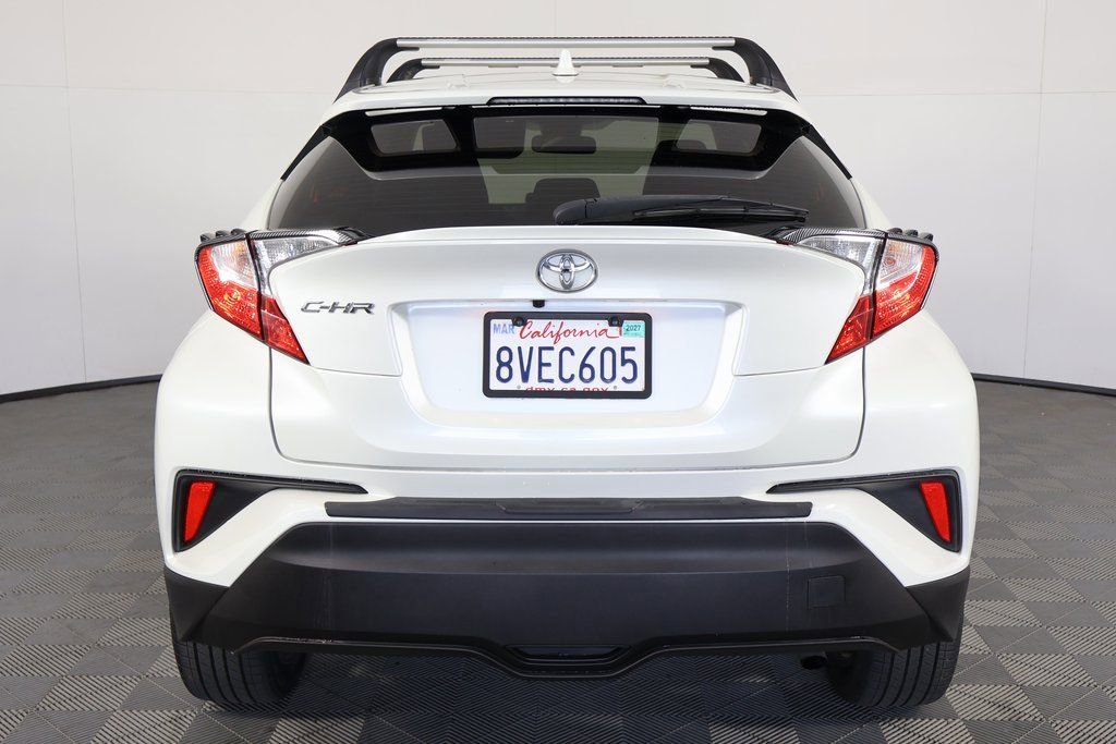Used 2021 Toyota C-HR LE image 5