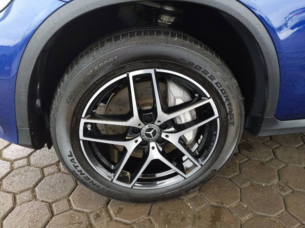Used 2019 Mercedes-Benz GLC 300 4MATIC image 12