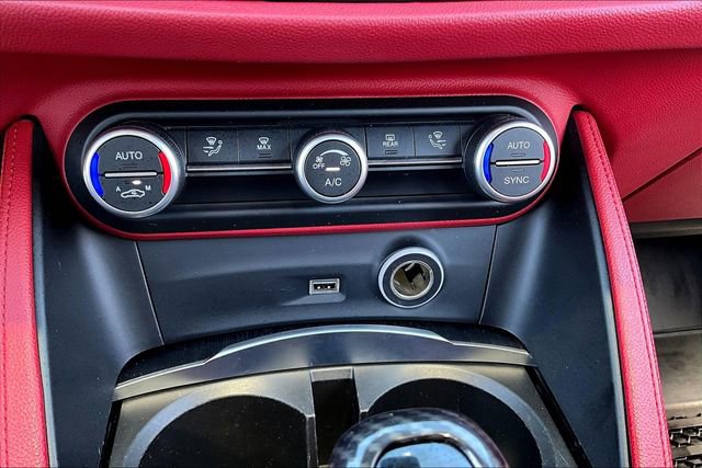 Used 2019 Alfa Romeo Stelvio w/ Nero Edizione image 16