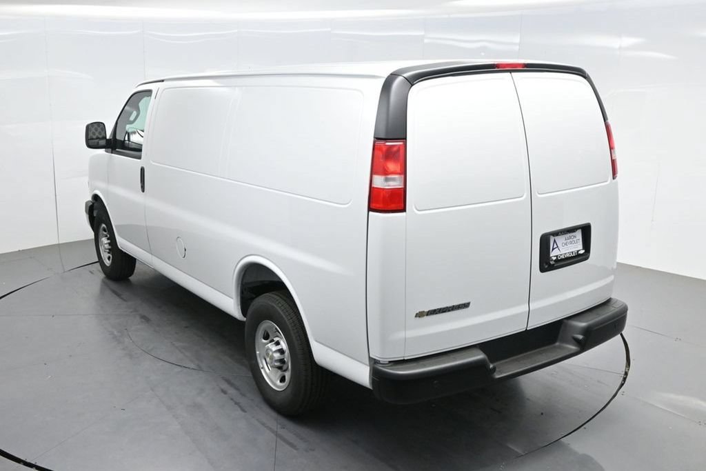 New 2026 Chevrolet Express 2500 w/ Driver Convenience Package RWD image 57