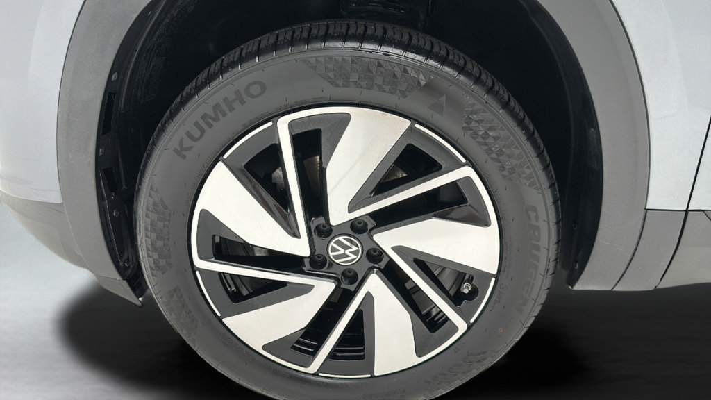 Used 2025 Volkswagen Atlas SE AWD/4WD image 8