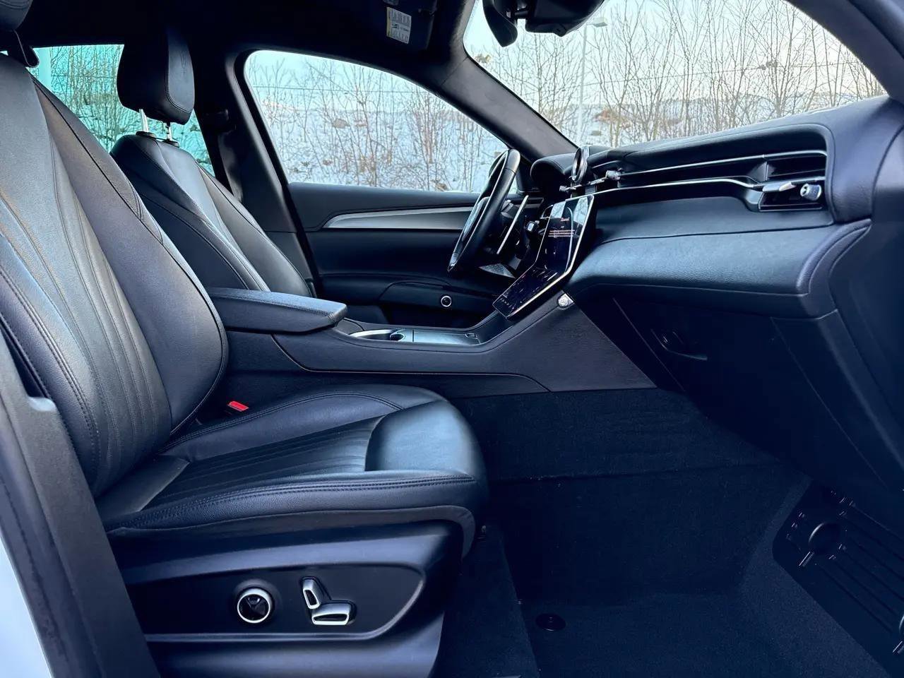 Used 2023 Maserati Grecale GT image 40