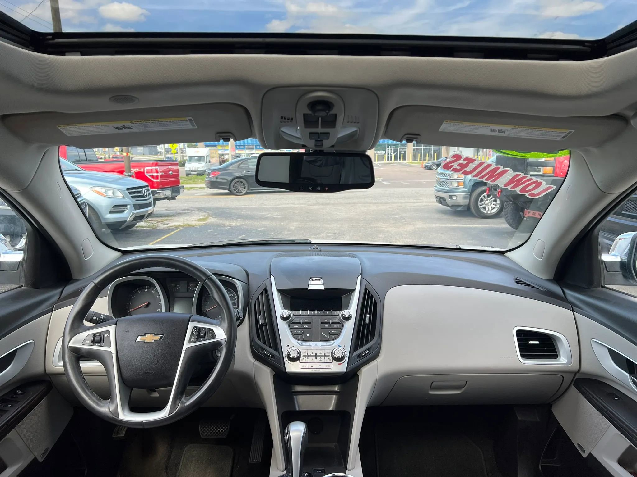Used 2010 Chevrolet Equinox LTZ image 12