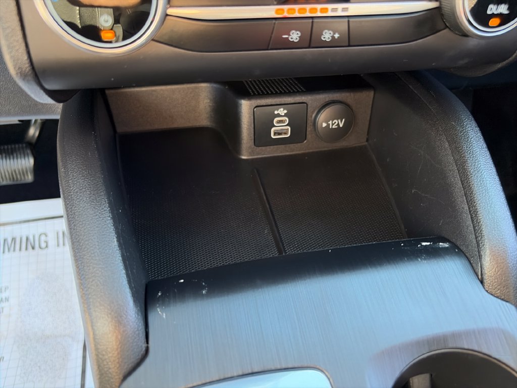 Used 2025 Ford Escape Active AWD/4WD image 22