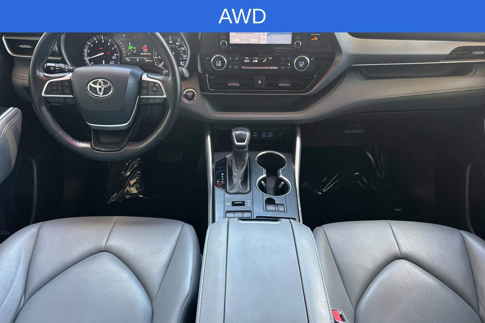 Used 2022 Toyota Highlander XLE AWD/4WD image 16