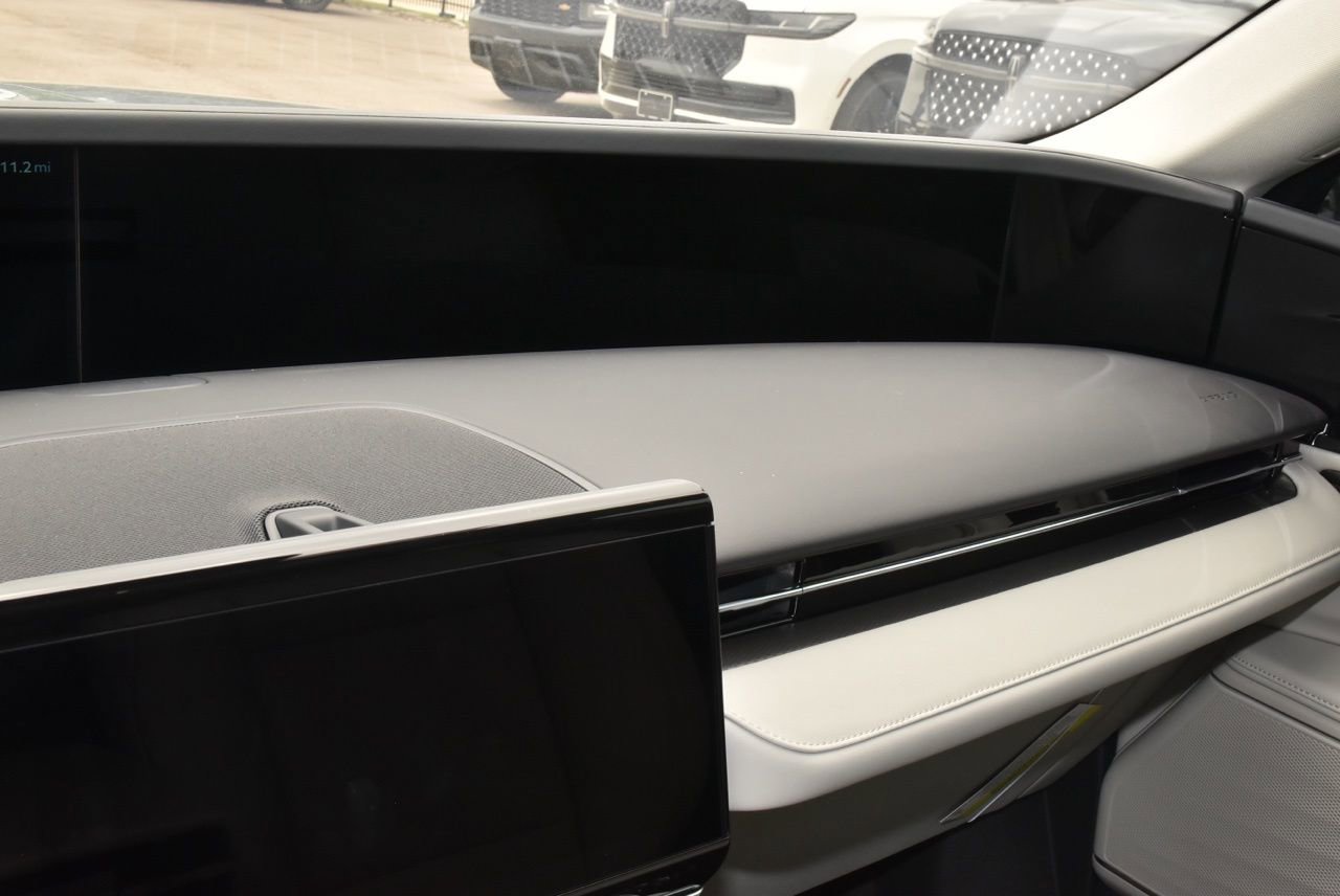 New 2026 Lincoln Nautilus Premier image 55