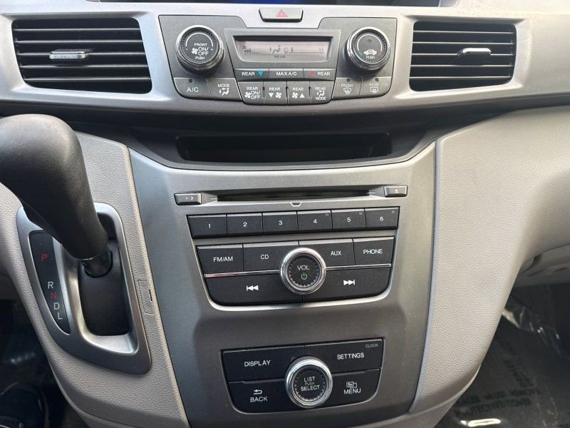 Used 2014 Honda Odyssey LX image 27