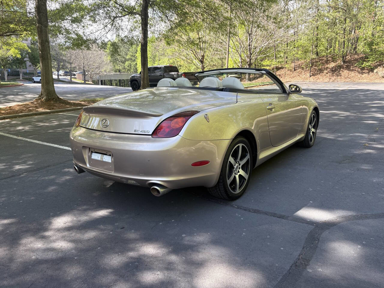 Used 2004 Lexus SC 430 Convertible image 3