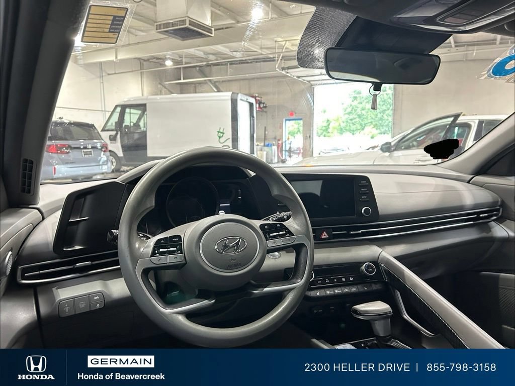 Used 2023 Hyundai Elantra Blue FWD image 15