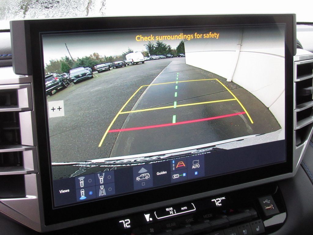 Certified 2025 Toyota Sequoia Platinum image 41