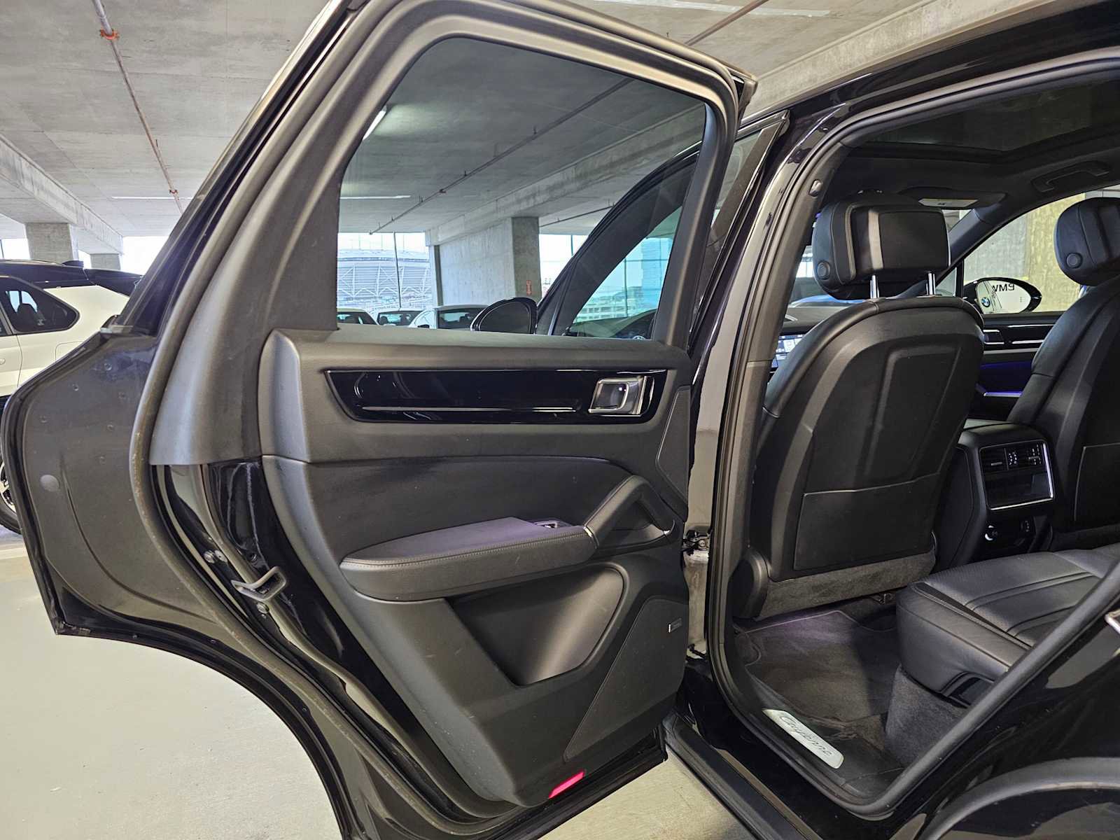 Used 2019 Porsche Cayenne AWD/4WD image 33