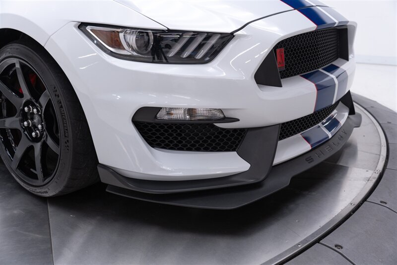 Used 2017 Ford Mustang Shelby GT350R w/ GT350R Equipment Group 920A RWD image 26