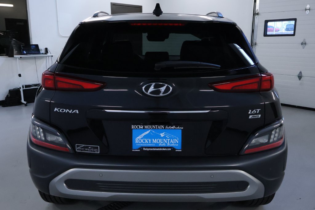 Used 2023 Hyundai Kona Limited AWD/4WD image 7