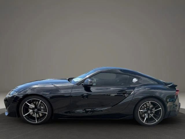 Used 2022 Toyota Supra RWD image 2