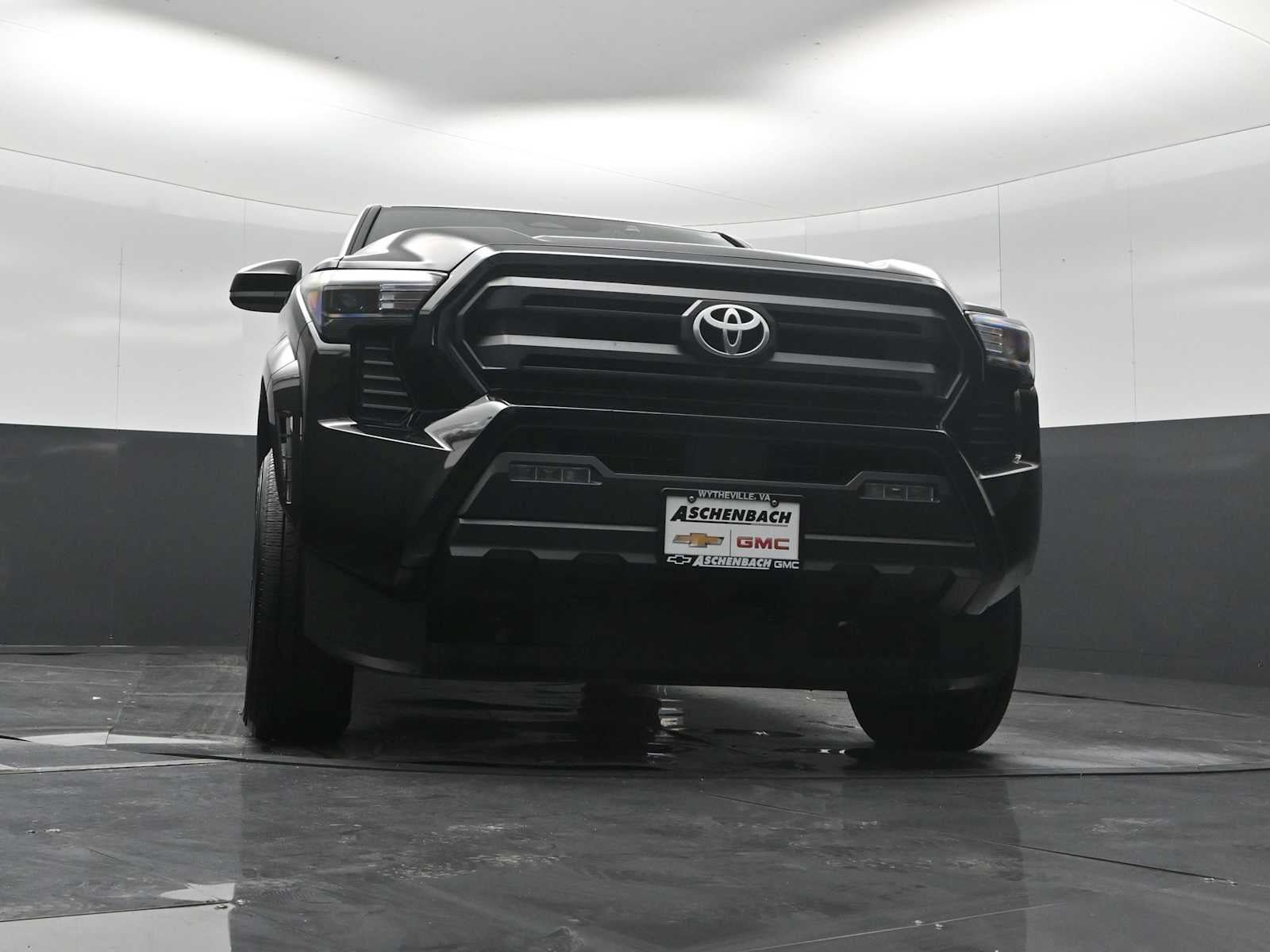 Used 2025 Toyota Tacoma SR5 RWD image 19