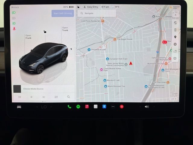Used 2025 Tesla Model Y Long Range AWD/4WD image 29