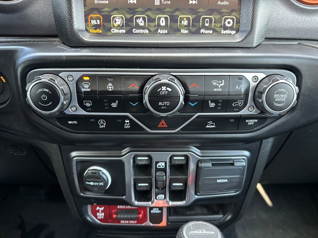 Used 2023 Jeep Gladiator Mojave w/ Cold Weather Group image 12