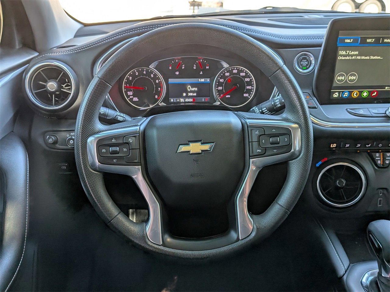 Used 2023 Chevrolet Blazer LT image 10