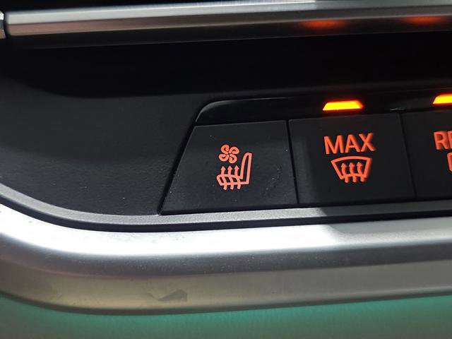 Used 2021 BMW X7 M50i w/ Dynamic Handling Package image 8