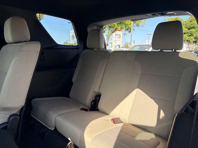 Certified 2023 Chevrolet Traverse LS FWD image 30