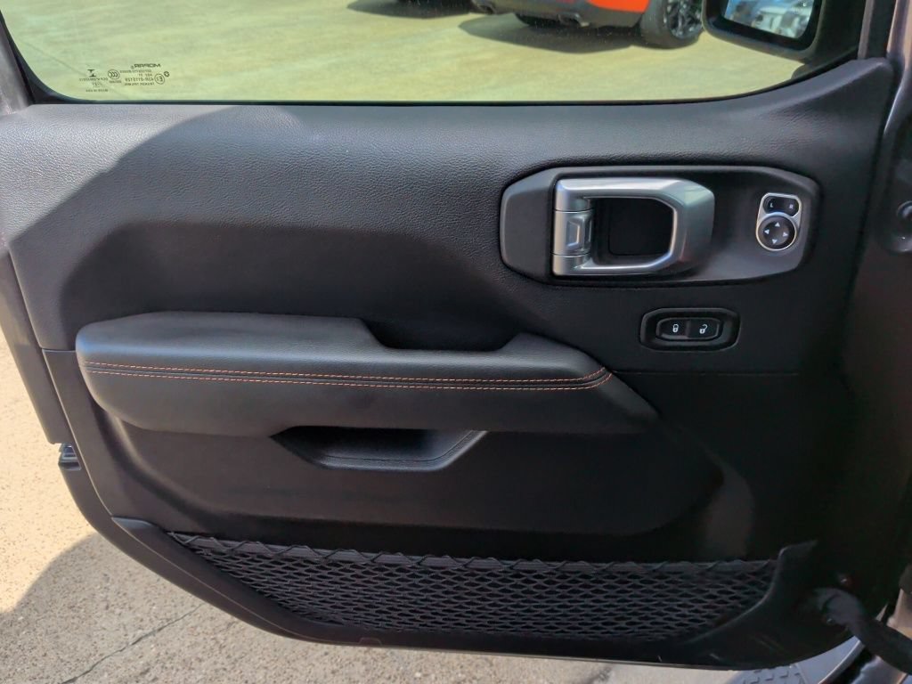 Used 2021 Jeep Gladiator Mojave AWD/4WD image 10