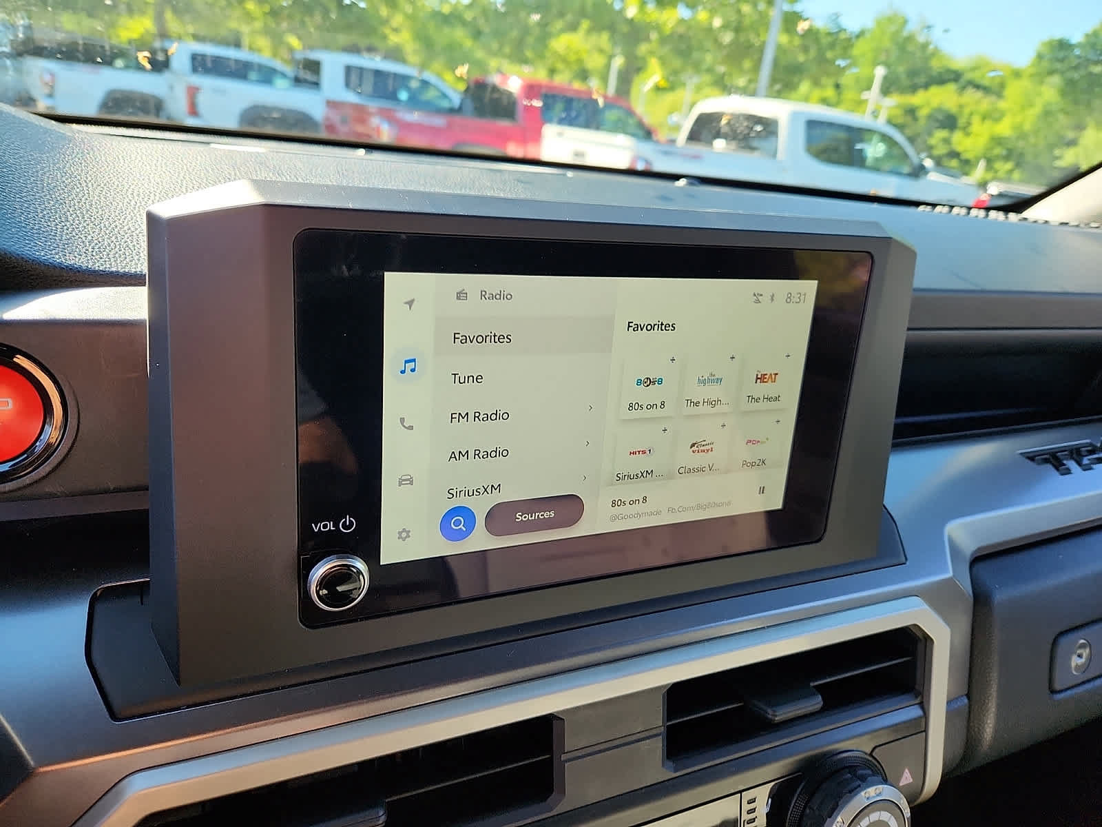 Certified 2025 Toyota Tacoma TRD Off-Road AWD/4WD image 18