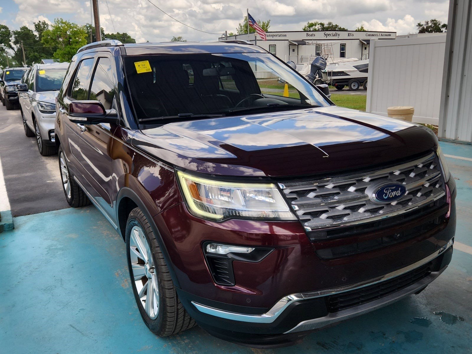 Used 2019 Ford Explorer Limited w/ Class III Trailer Tow Package FWD image 4