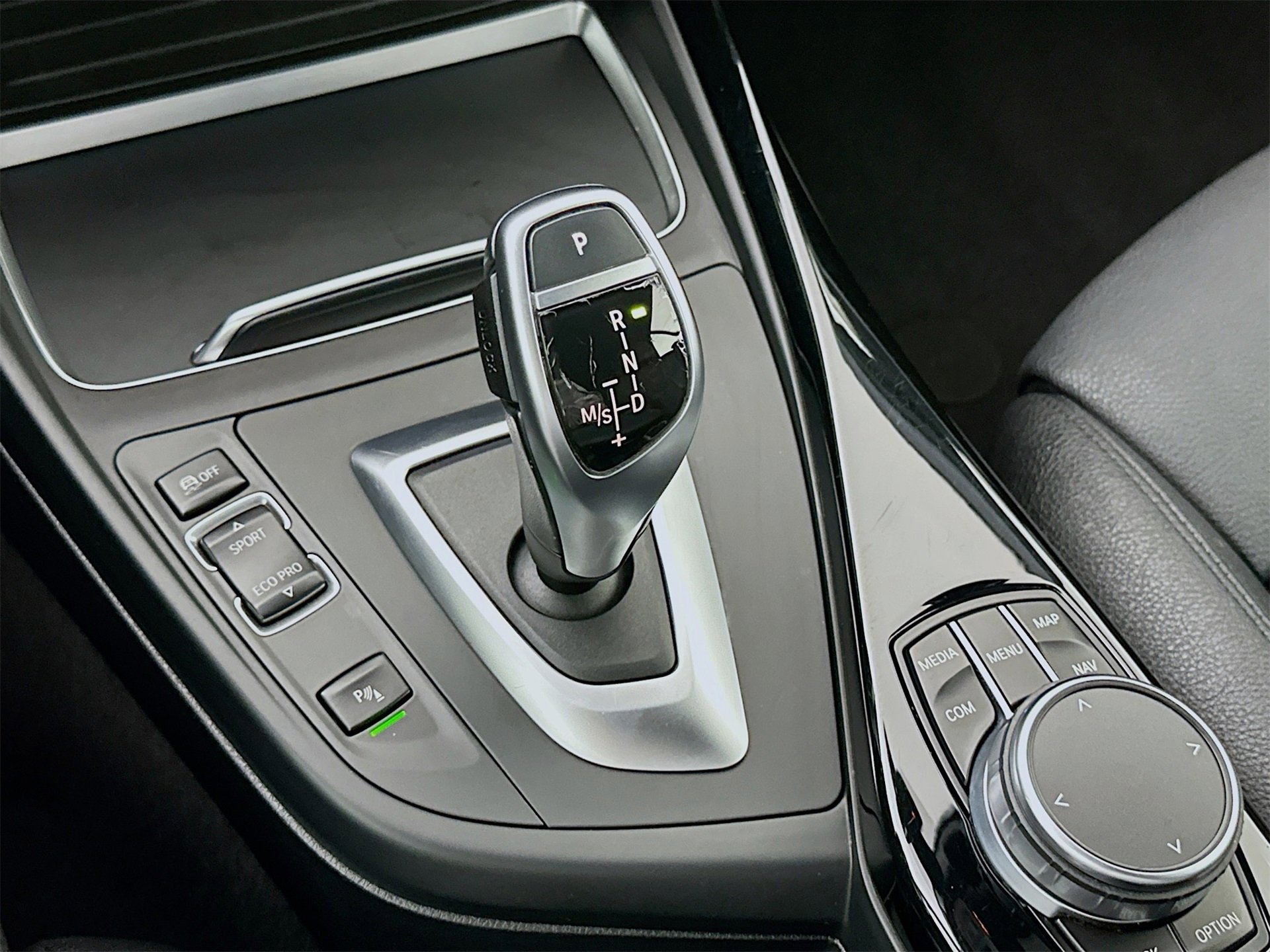 Used 2020 BMW 230i xDrive Convertible image 18