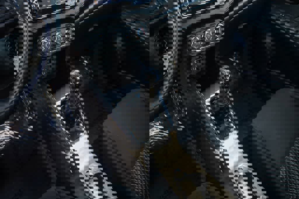 Used 2023 Nissan Versa S image 19