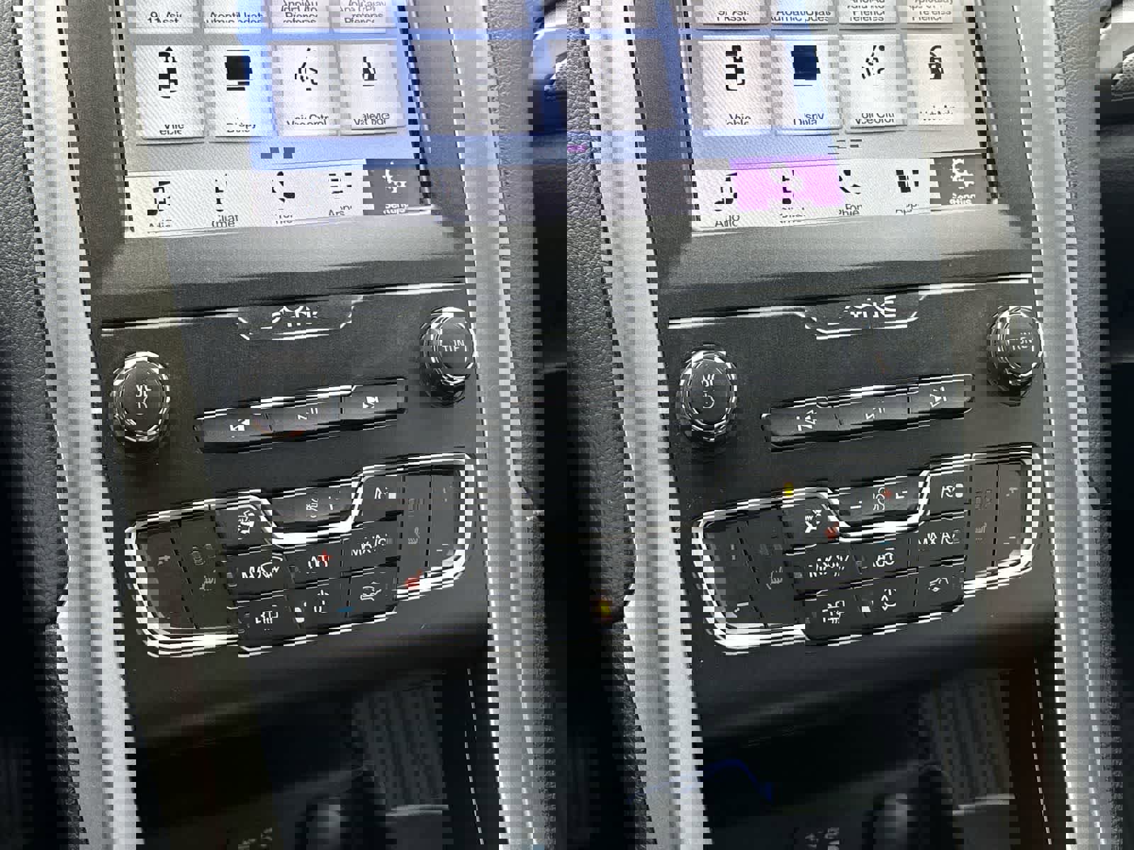 Used 2019 Ford Fusion SE AWD/4WD image 18