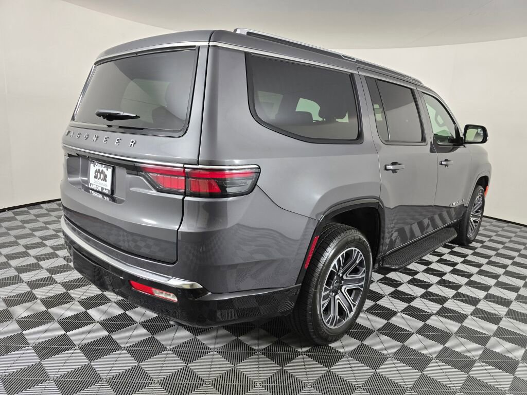New 2025 Jeep Wagoneer 4WD w/ HD Trailer Tow Package image 4